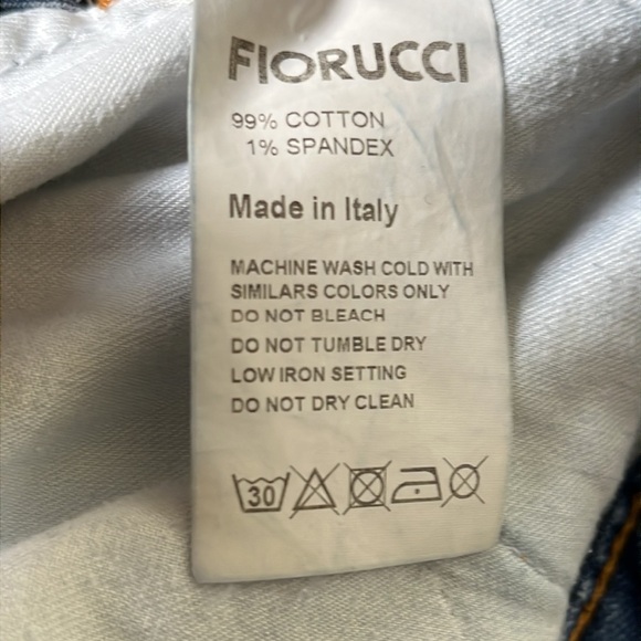 Fiorucci High Rise  Medium Wash Whiskering & Fading Slightly Flare Jeans sz 24 - Picture 13 of 16